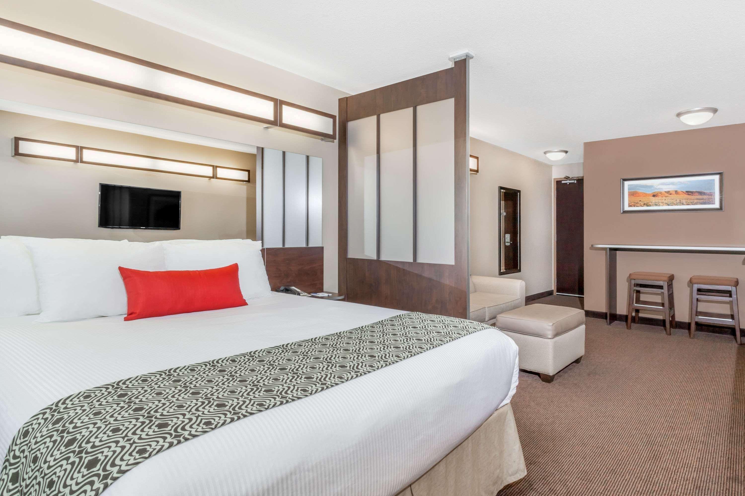 Microtel Inn & Suites By Wyndham Estevan Eksteriør bilde