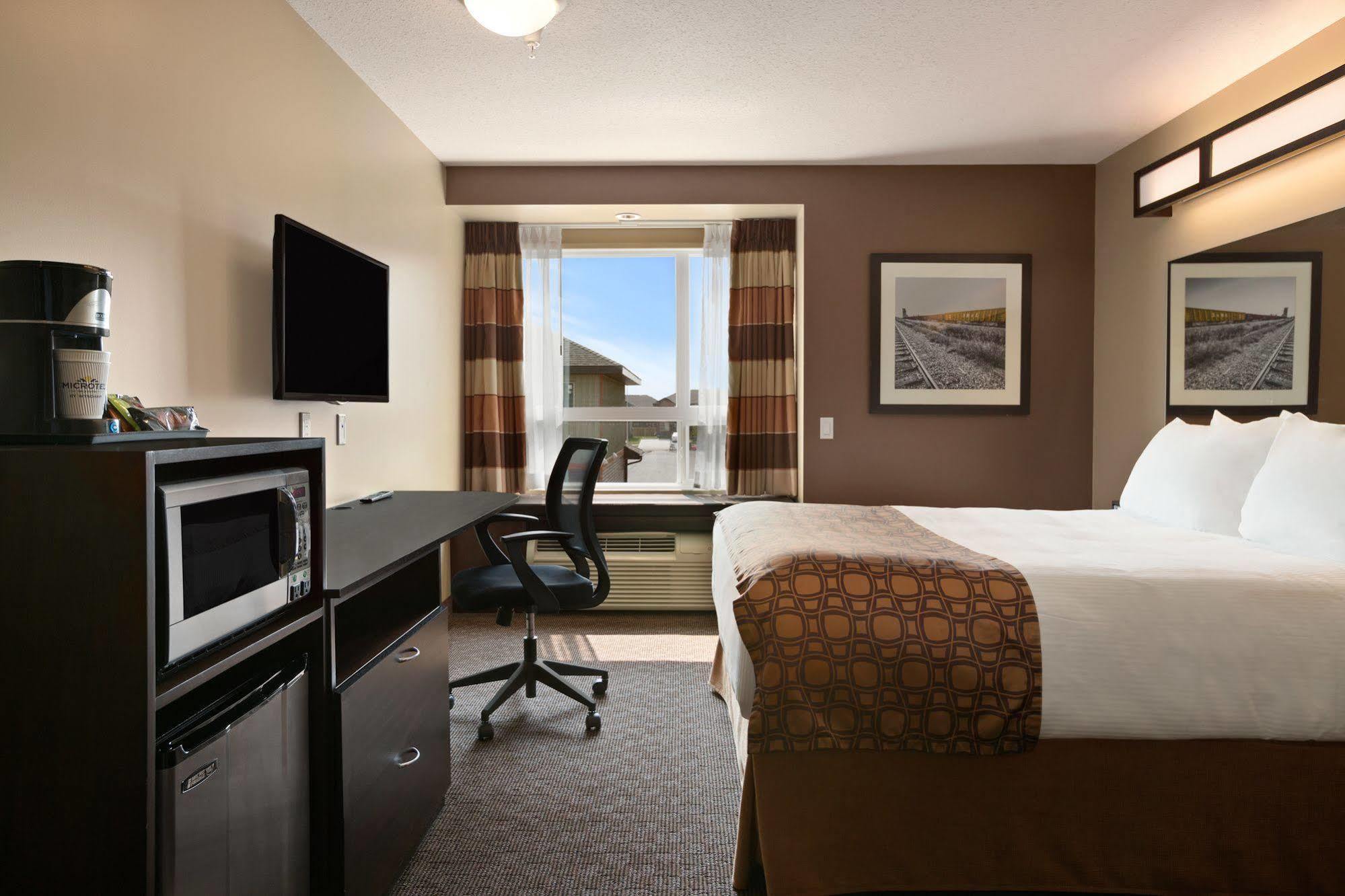 Microtel Inn & Suites By Wyndham Estevan Eksteriør bilde